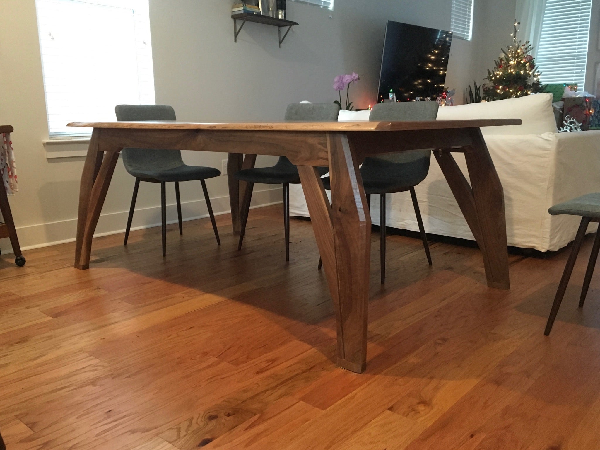 Mathewson Standard hickory table